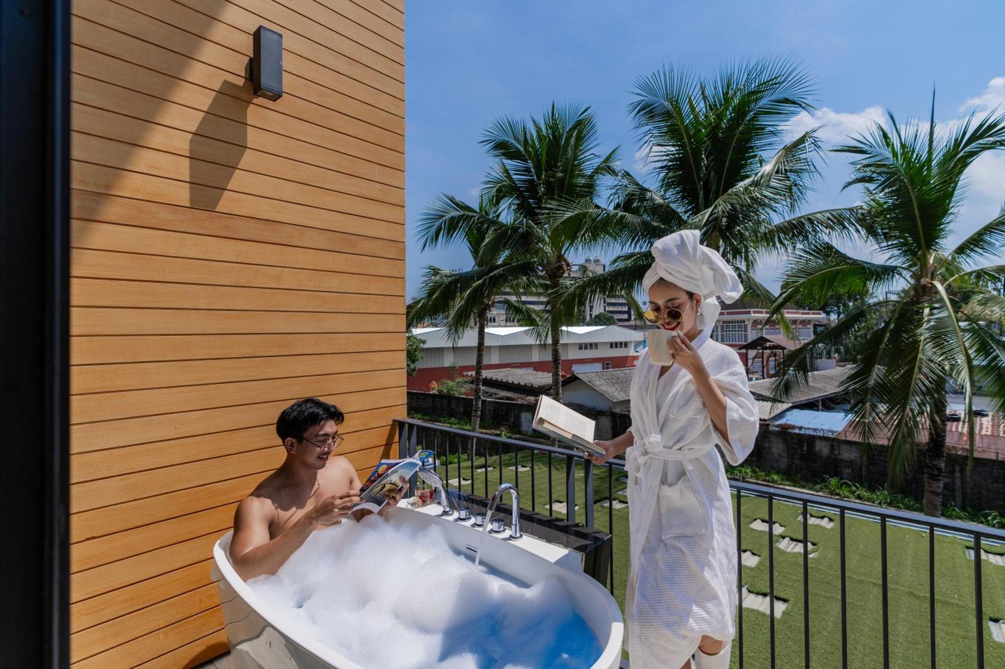 Book A Bed Poshtel - Sha Plus Phuket Kültér fotó